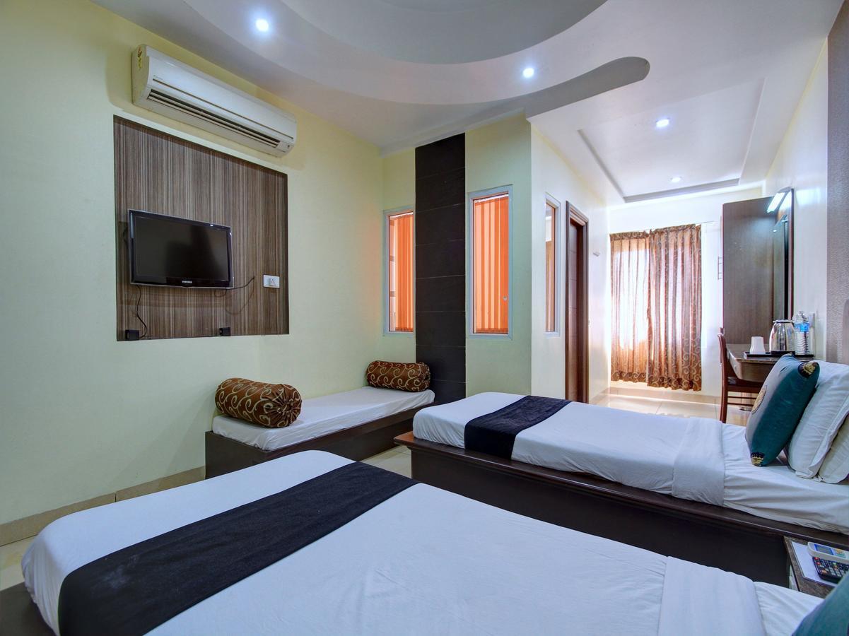 Oyo 8892 Kadambari Regency Angamaly Exterior photo