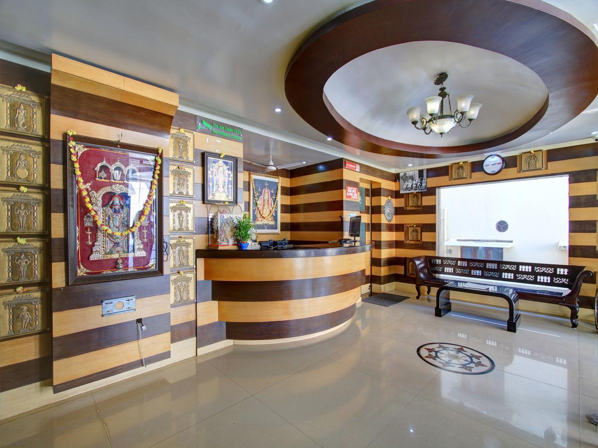Oyo 8892 Kadambari Regency Angamaly Exterior photo