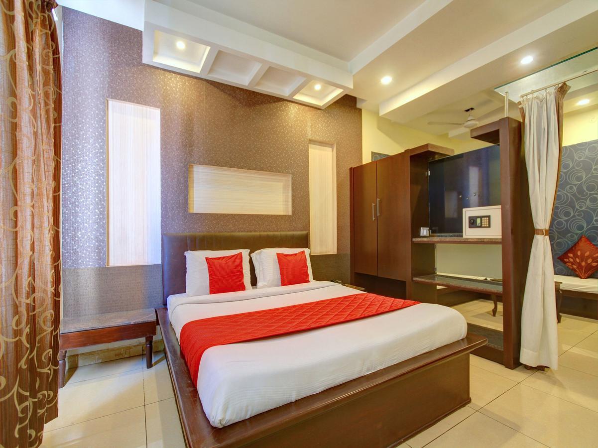 Oyo 8892 Kadambari Regency Angamaly Exterior photo