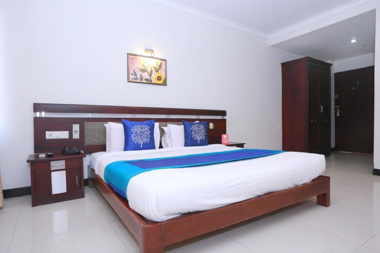 Oyo 8892 Kadambari Regency Angamaly Exterior photo